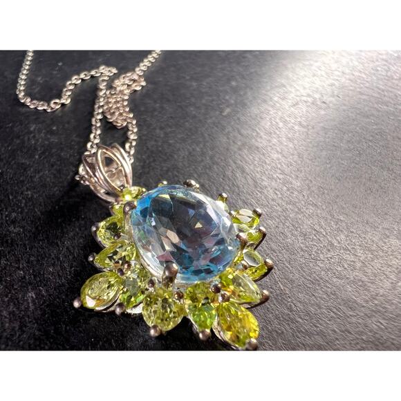 Vintage Blue Topaz & Peridot Sunburst Pendant Necklace – HT Sterling Silver - Picture 9 of 16